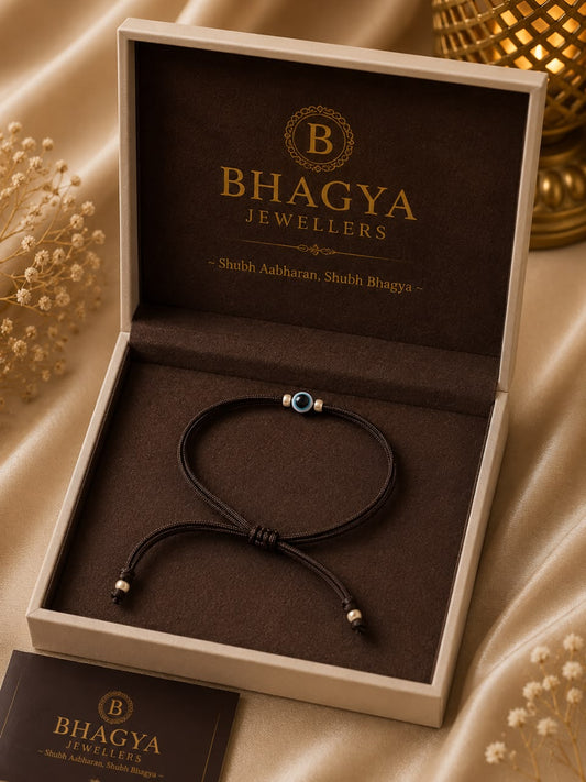 Minimal Evil Eye Thread Bracelet
