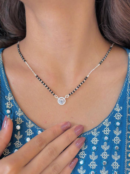 Classic Round Halo Mangalsutra